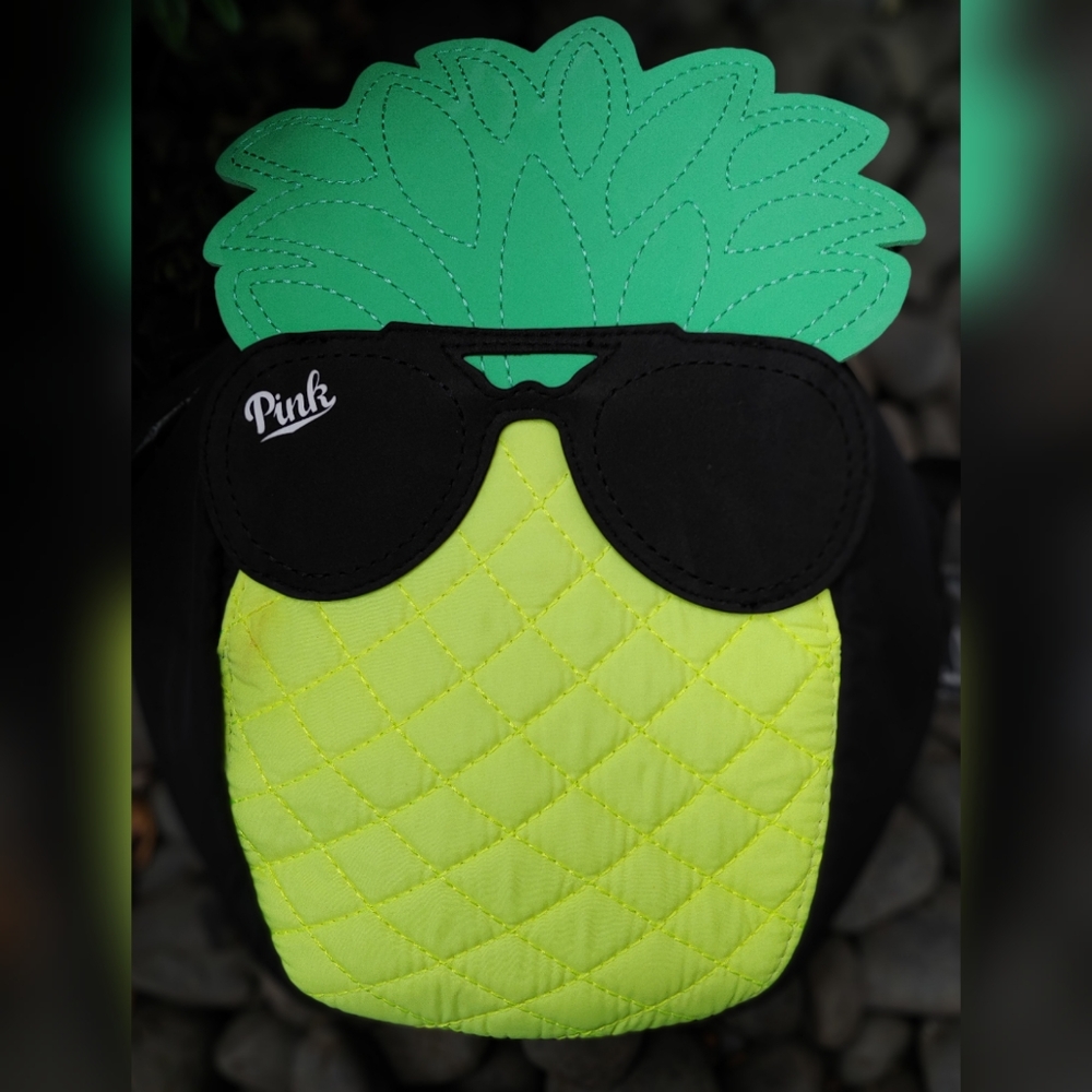 VS Pineapple in Shades Cooler